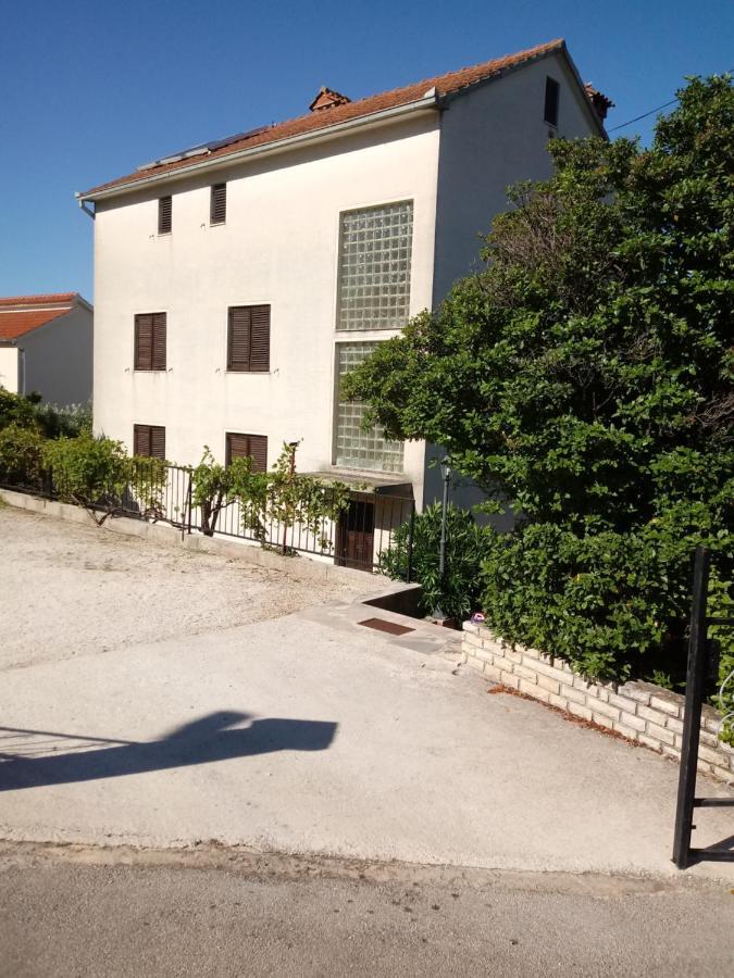 טרוגיר Studio-Appartements Emwey מראה חיצוני תמונה