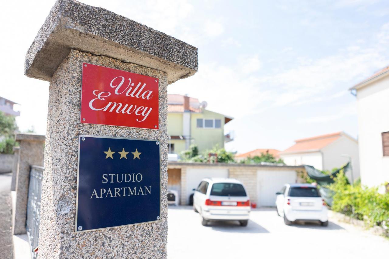 טרוגיר Studio-Appartements Emwey מראה חיצוני תמונה